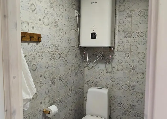 Family Vacation, 2 Bedroom House - Red House *