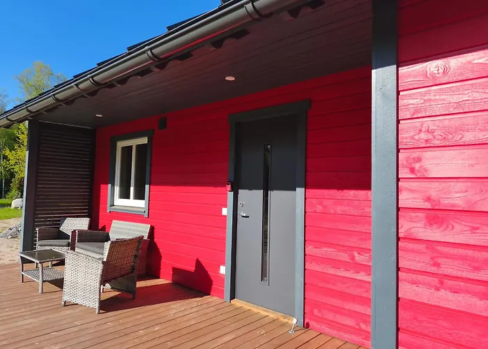 Family Vacation, 2 Bedroom House - Red House 度假居